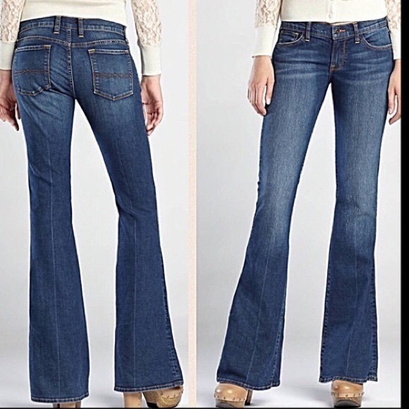 Charlie Flare Jeans 